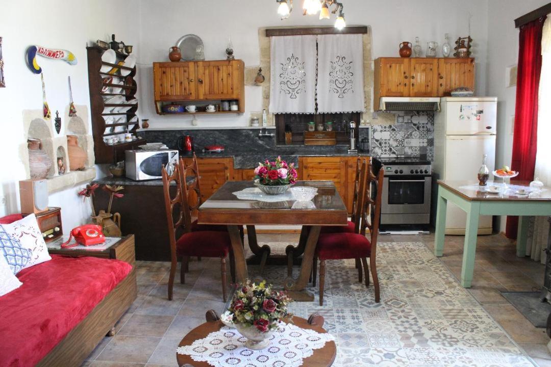 Traditional House Maria Azoyirás Dış mekan fotoğraf